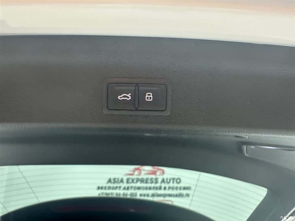 Audi Q3, 2022 10