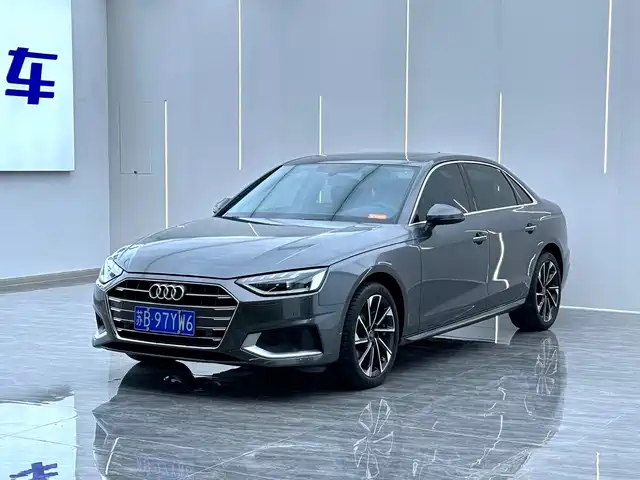 Audi A4L 2023 — купить из Китая под заказ