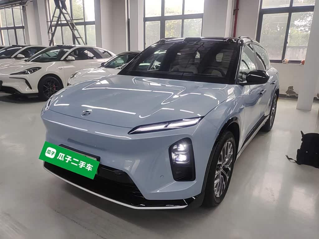 NIO ES6