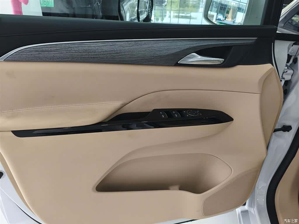 Buick GL8, 2026 7