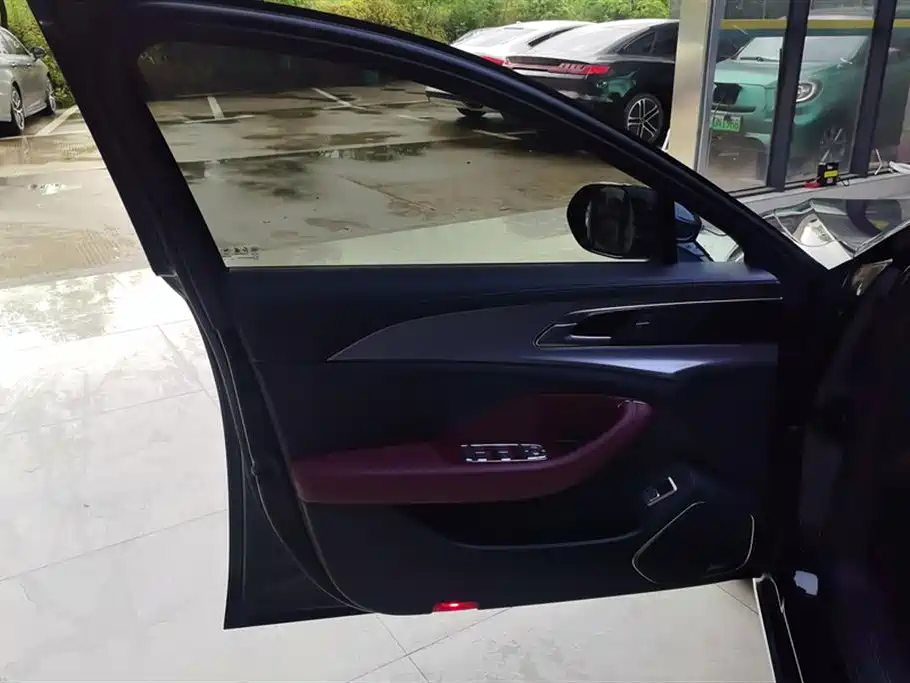 Hongqi H5 Hongqi H5