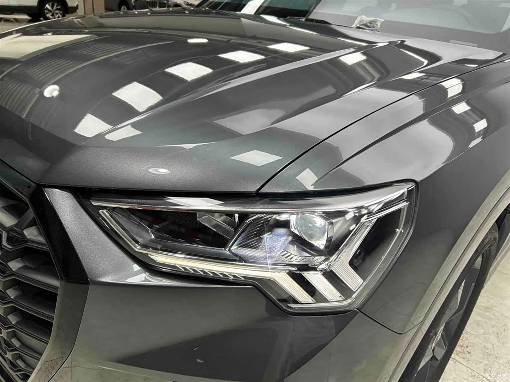 Audi Q3, 2023 16