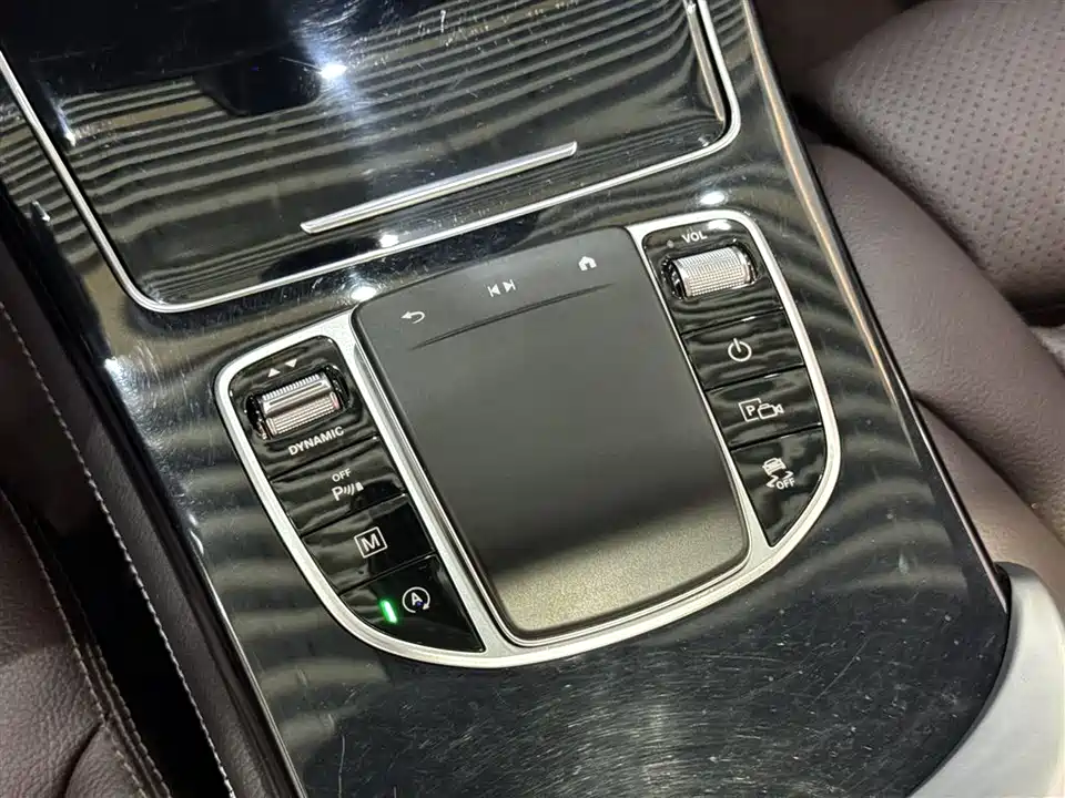 Mercedes-Benz GLC Mercedes-Benz GLC
