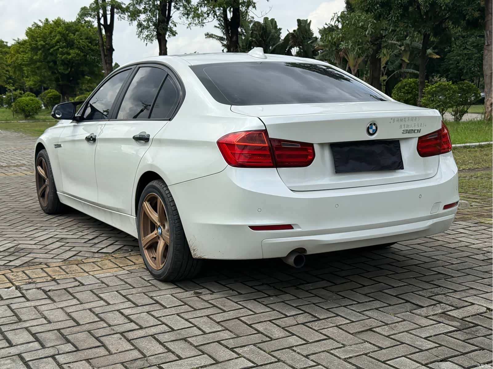BMW 3 Series, 2013 6
