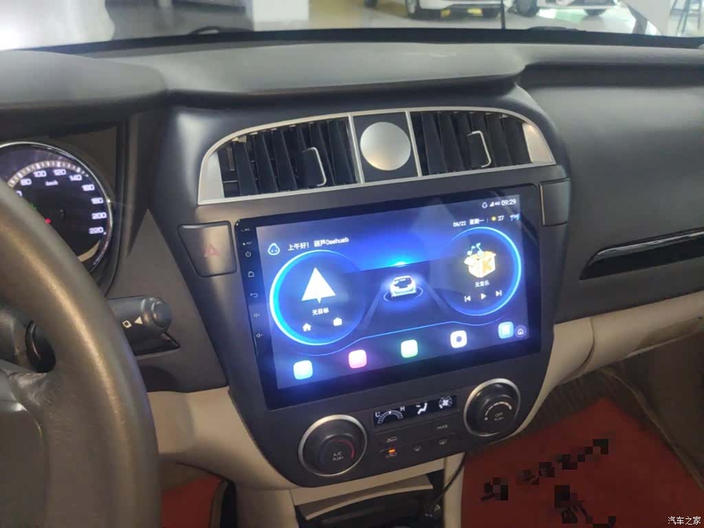 DongFeng A60, 2015 13