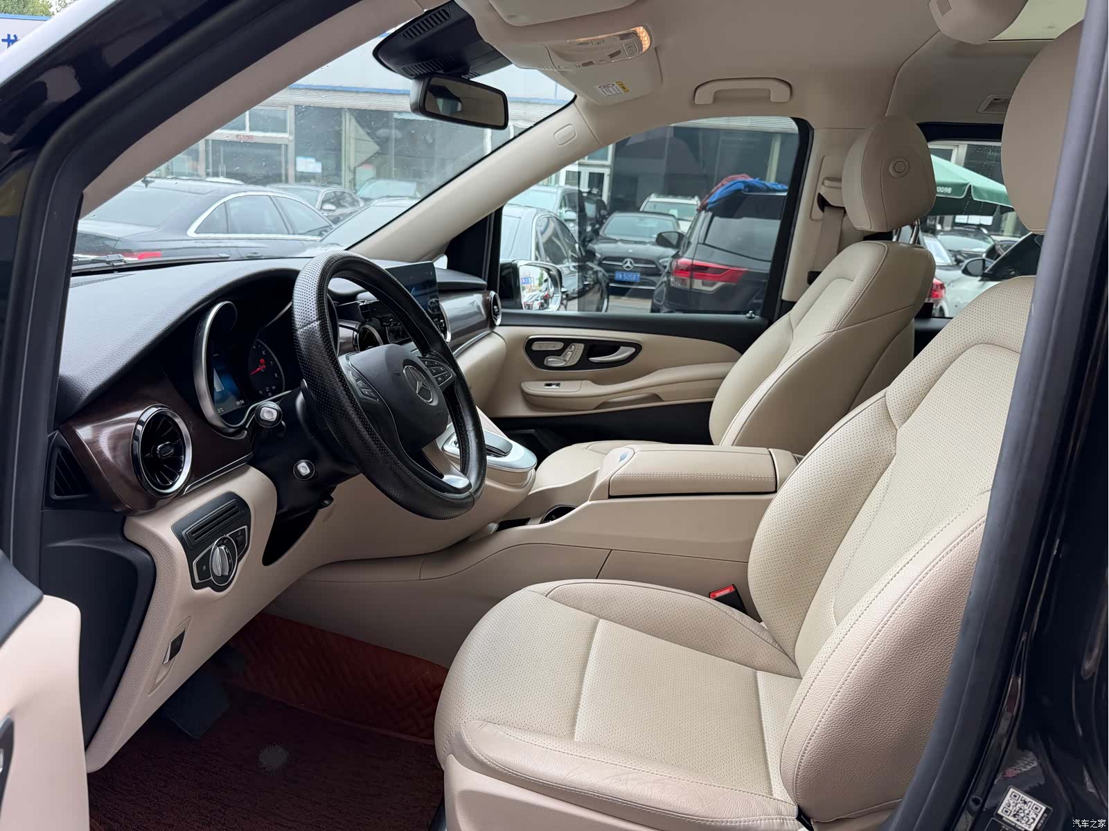Mercedes-Benz V-Class, 2021 4