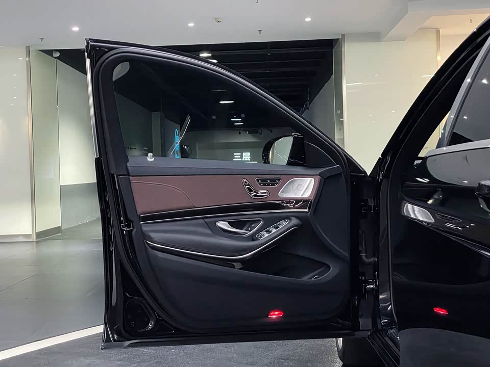 Mercedes-Benz Maybach S-class