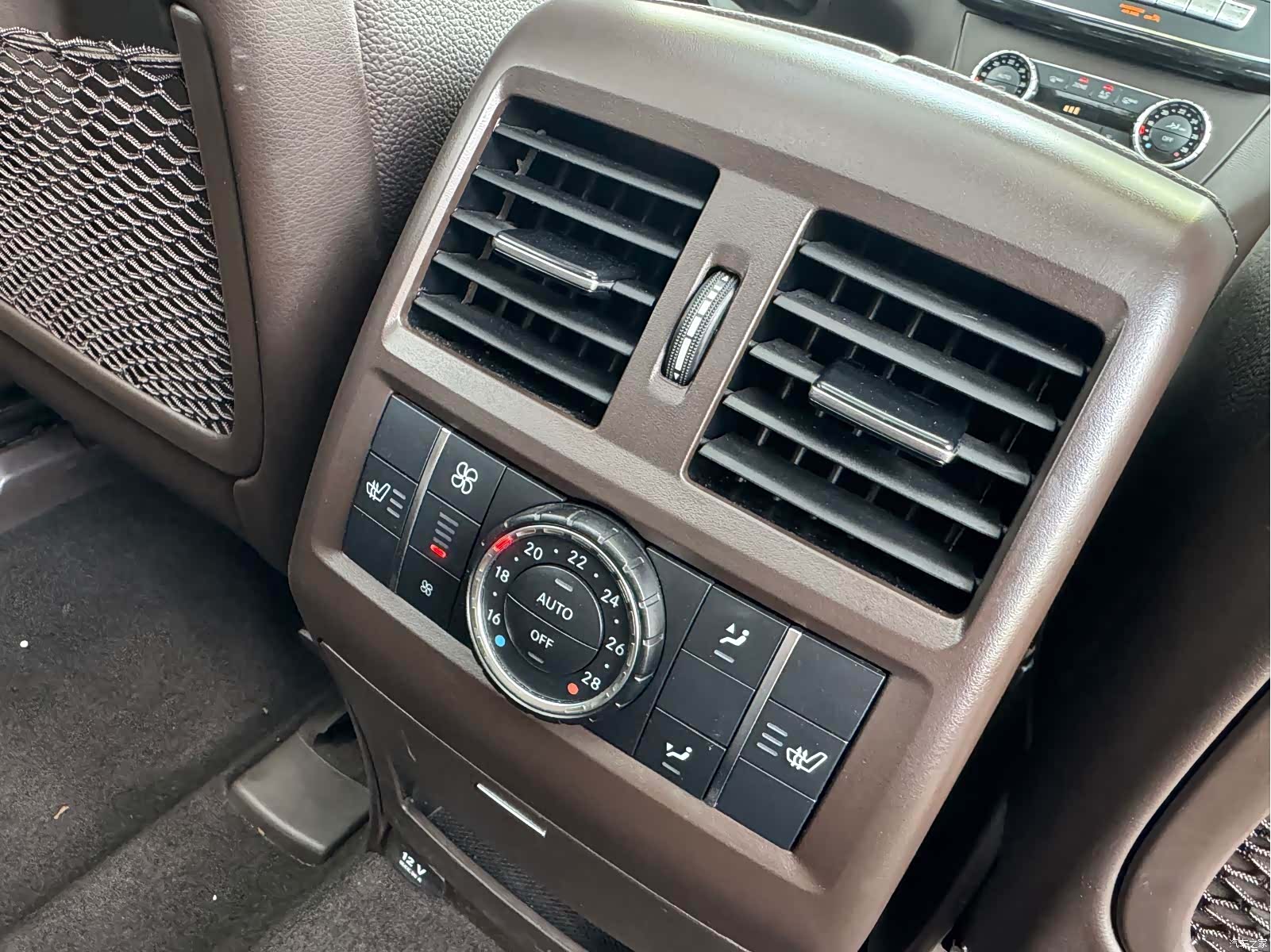 Mercedes-Benz GLS, 2018 10