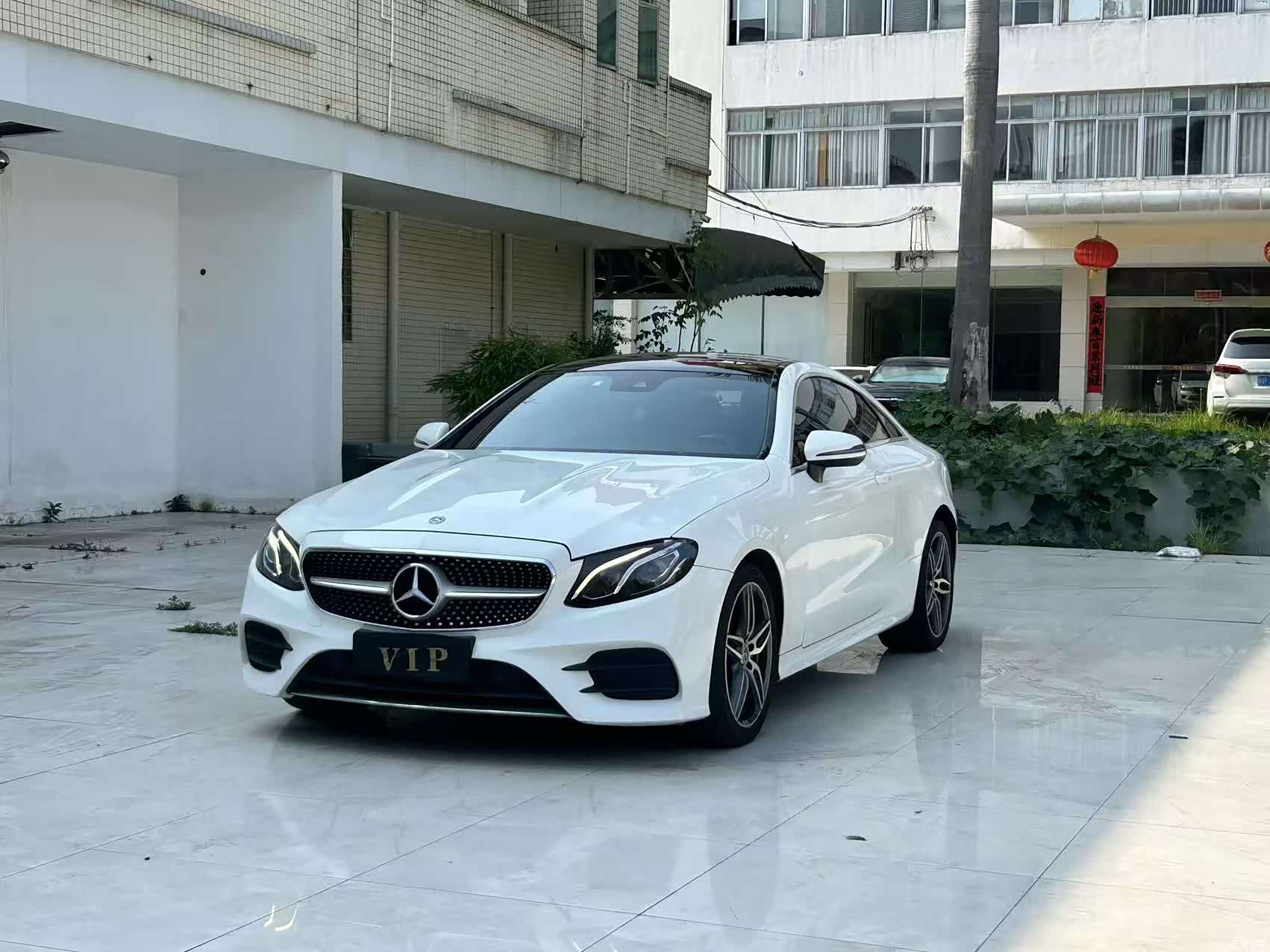 Mercedes-Benz E-Class, 2019 1