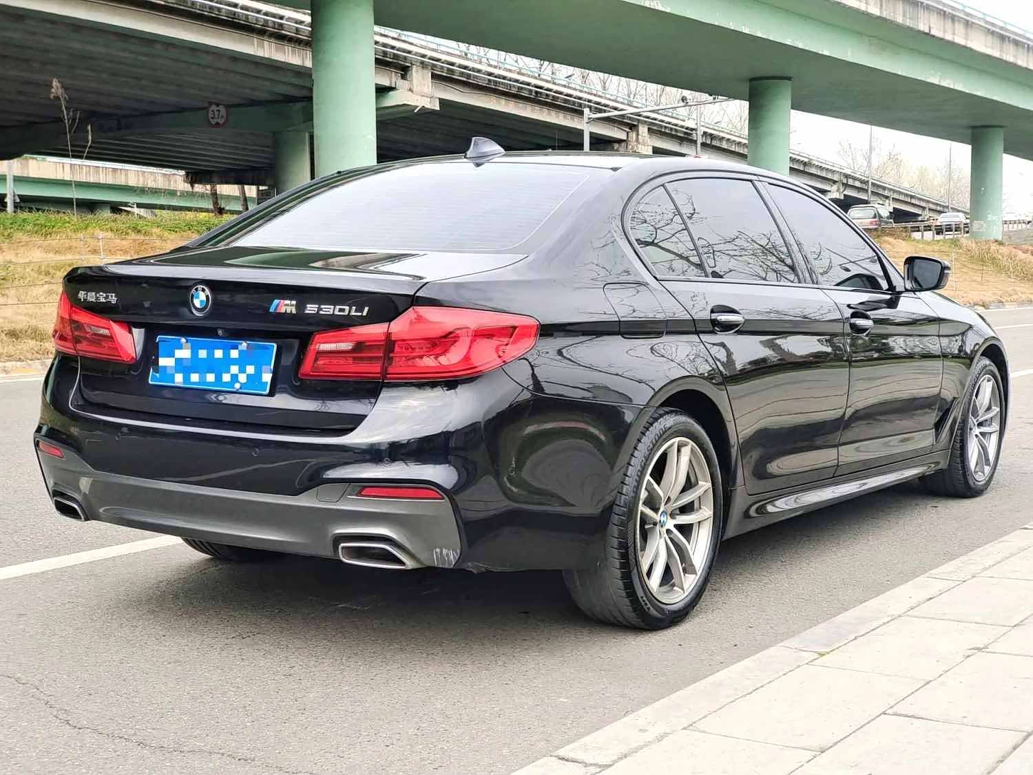 BMW 5 Series, 2019 все фото