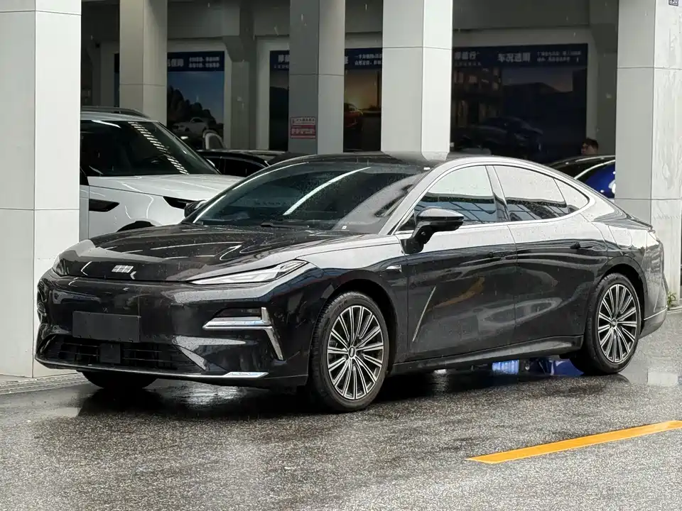 Geely Galaxy Galaxy Sparkle 8