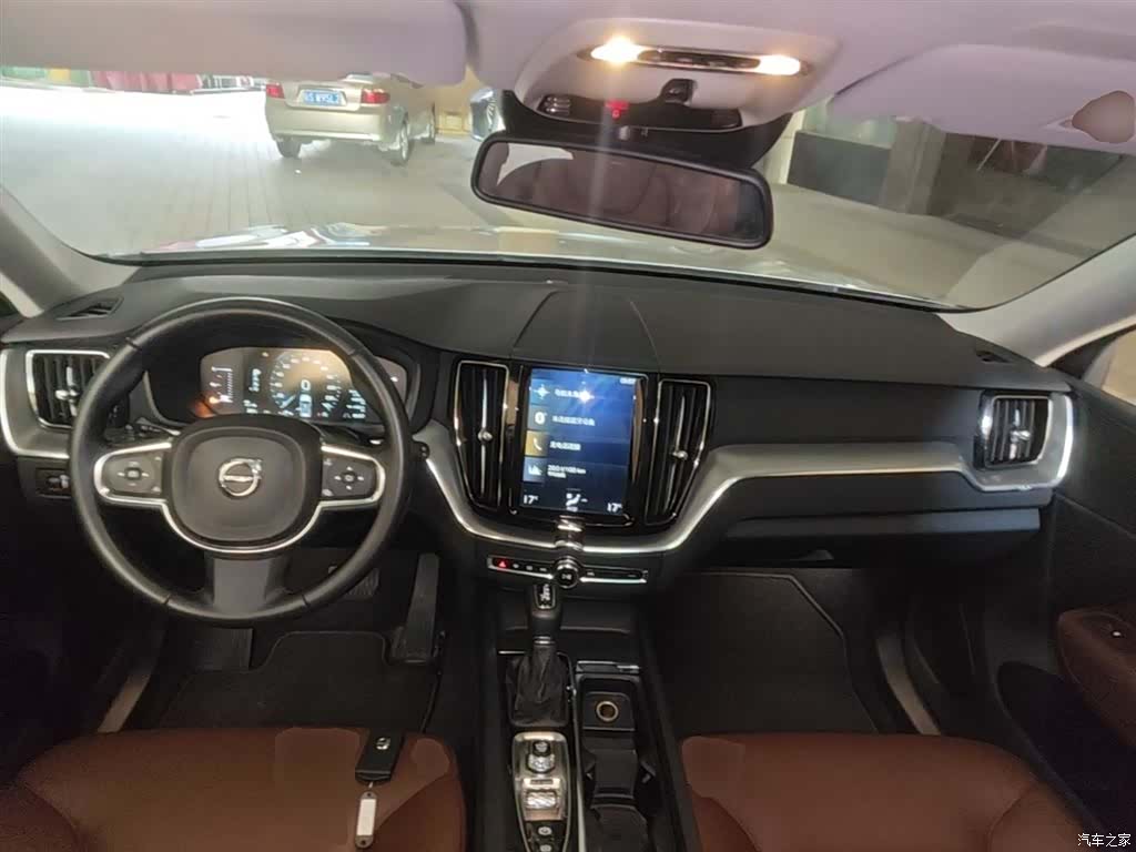 Volvo XC60, 2019 10