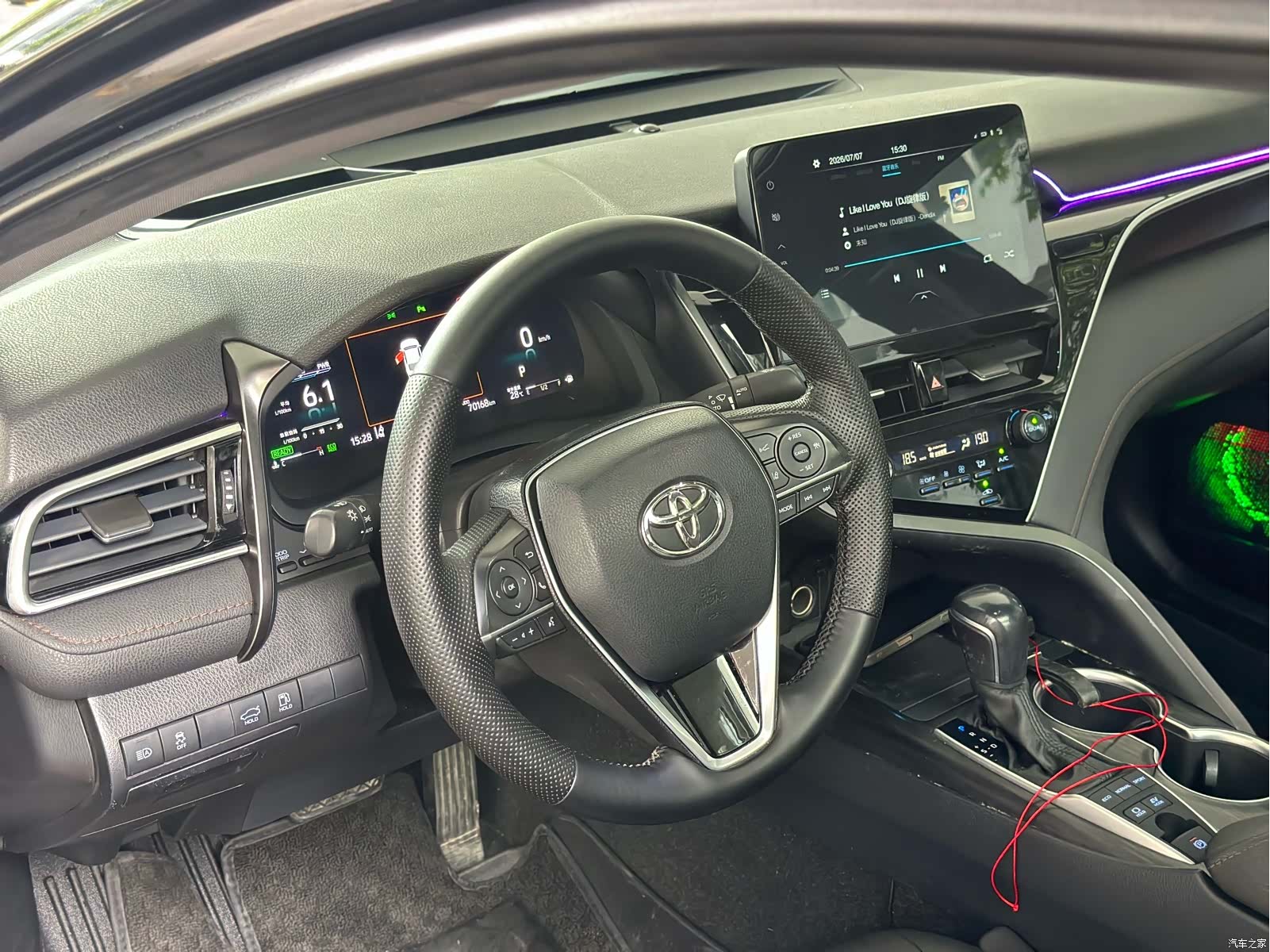 Toyota Camry, 2022 3