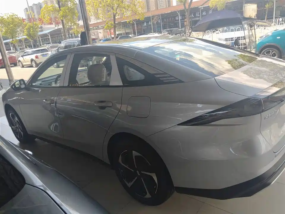 Geely Galaxy Galaxy L6