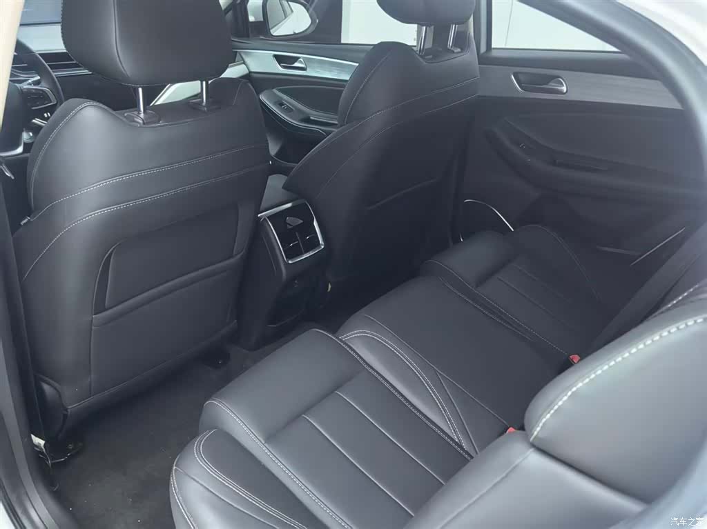 Chery 5, 2022 6