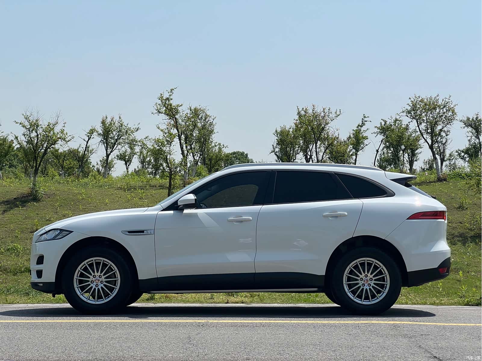 Jaguar F-PACE, 2018 7