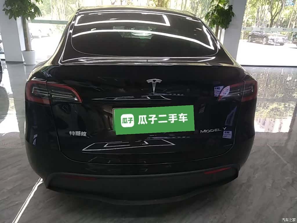Tesla Model Y, 2023 6
