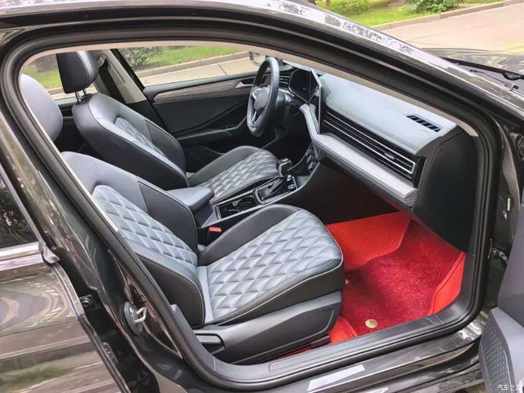Volkswagen Sagitar, 2024 8