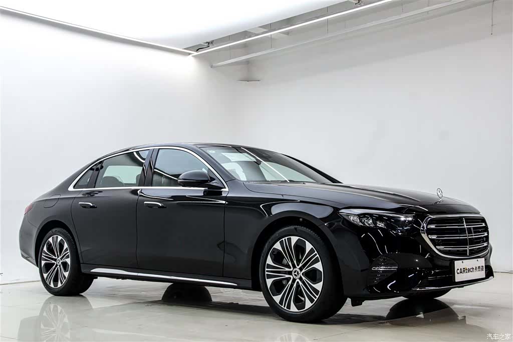 Mercedes-Benz E-Class, 2026 2