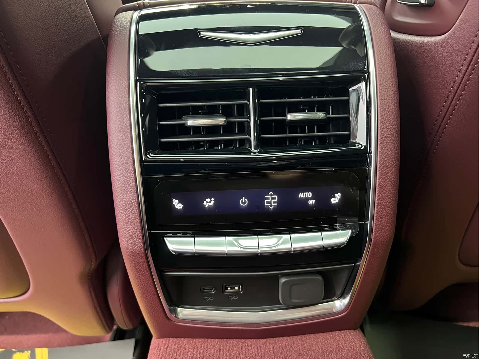 Cadillac CT6, 2026 13