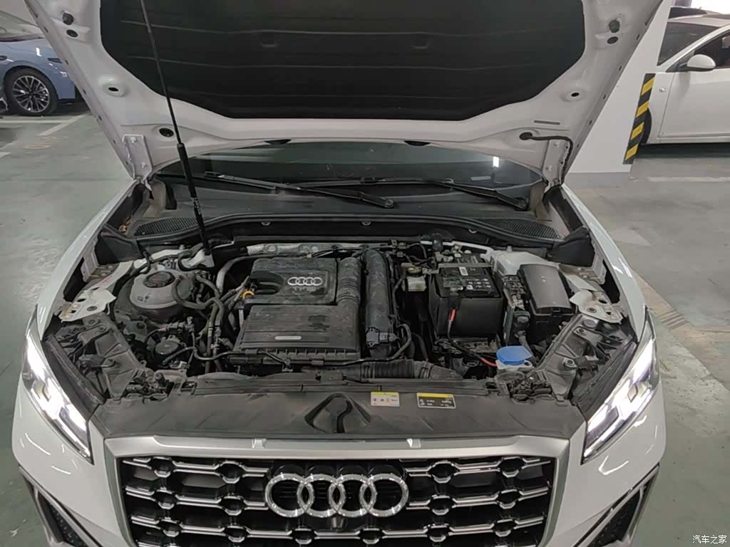 Audi Q2L, 2022 16