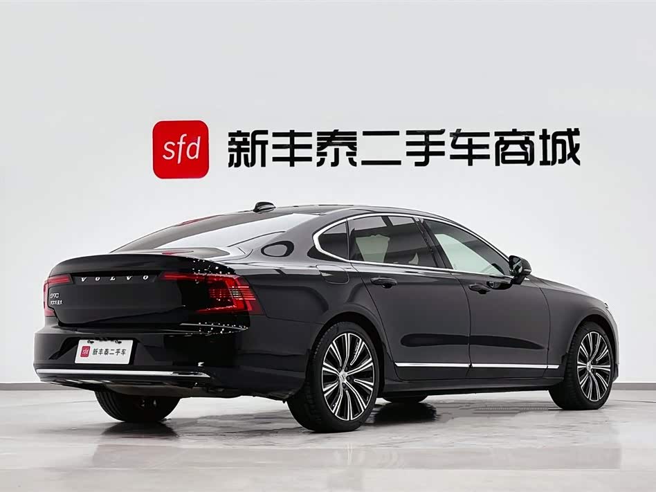 Volvo S90