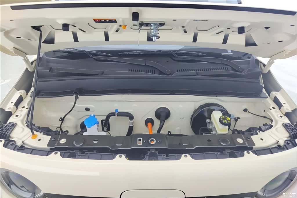 Geely Panda, 2025 10