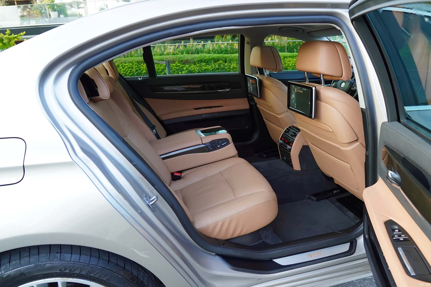 BMW 7 Series, 2014 16