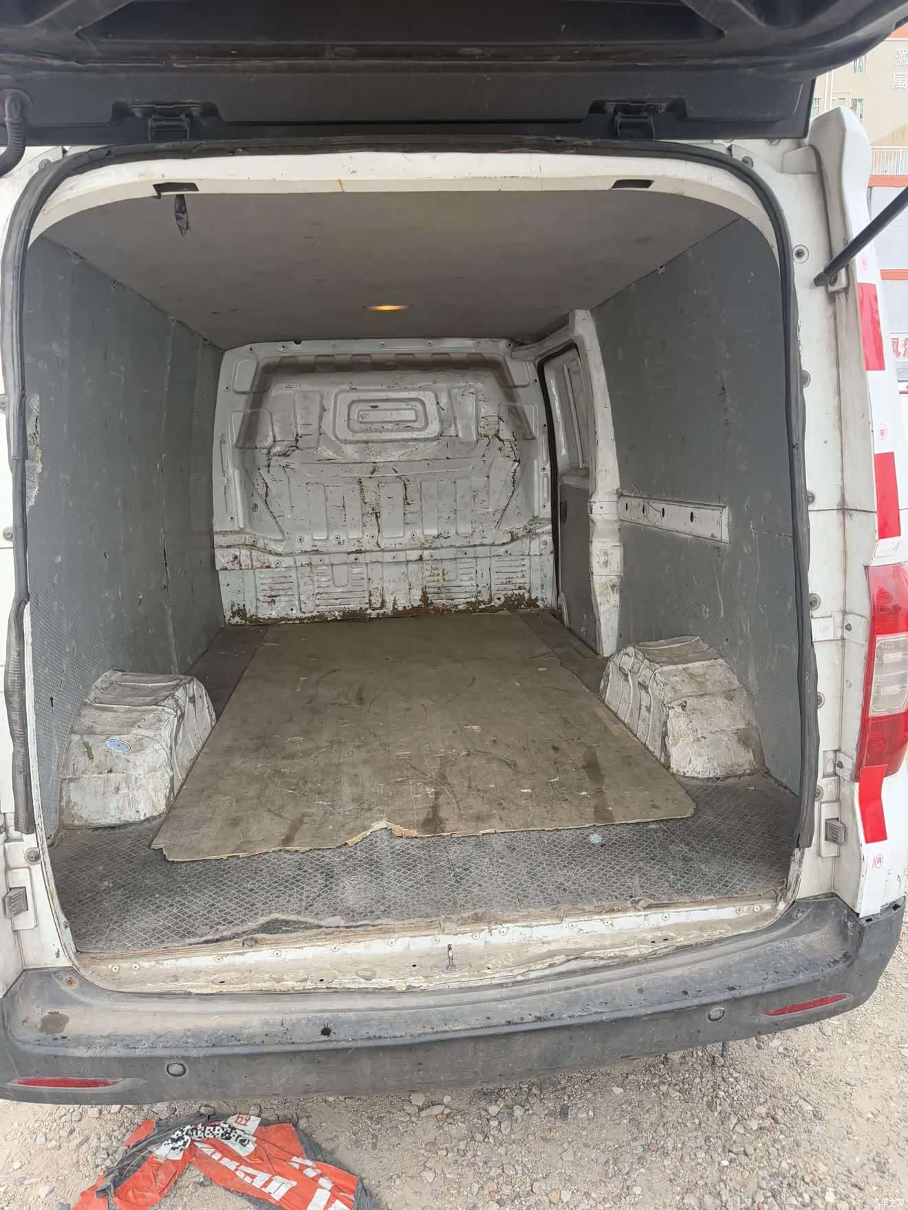 Maxus EV30, 2021 8