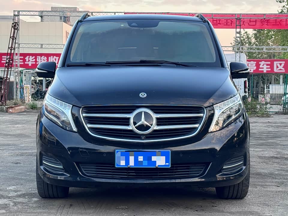 Mercedes-Benz V-class