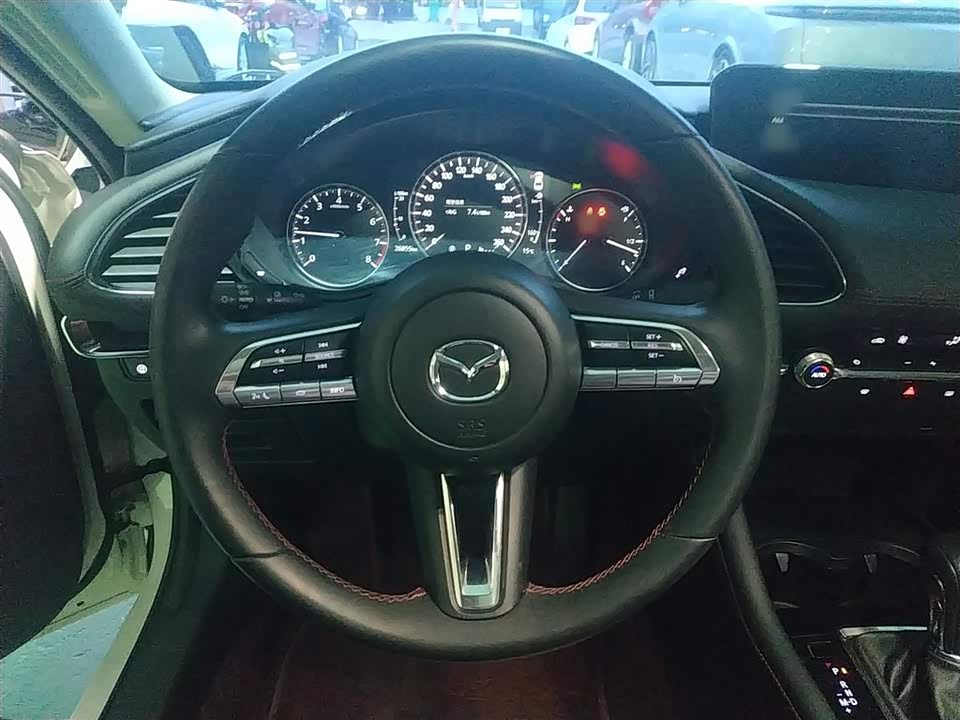 Mazda 3 Angkesaila