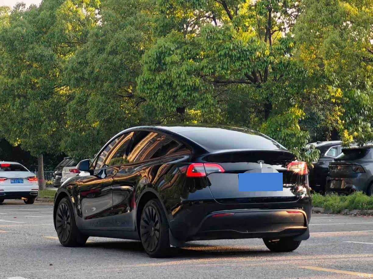 Tesla Model Y, 2022 9