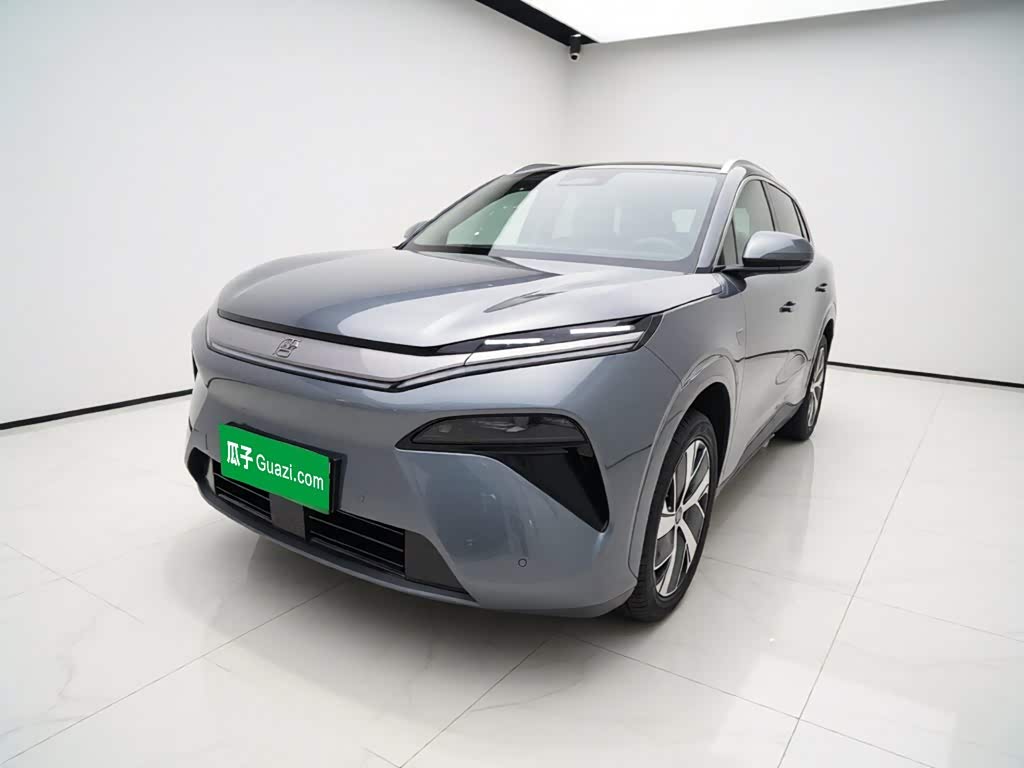BYD Tang L