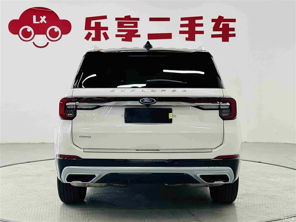 Ford Explorer, 2025 4