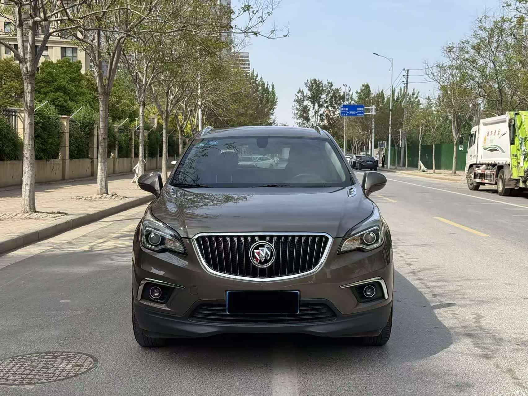 Buick Envision Plus, 2017 1