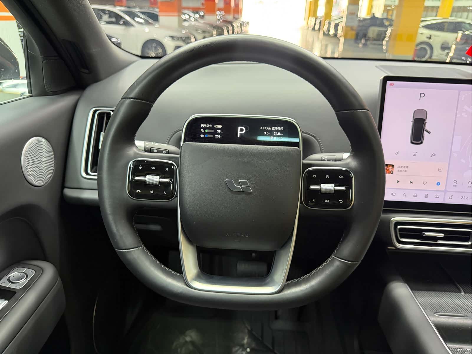 Li Auto L8, 2023 14