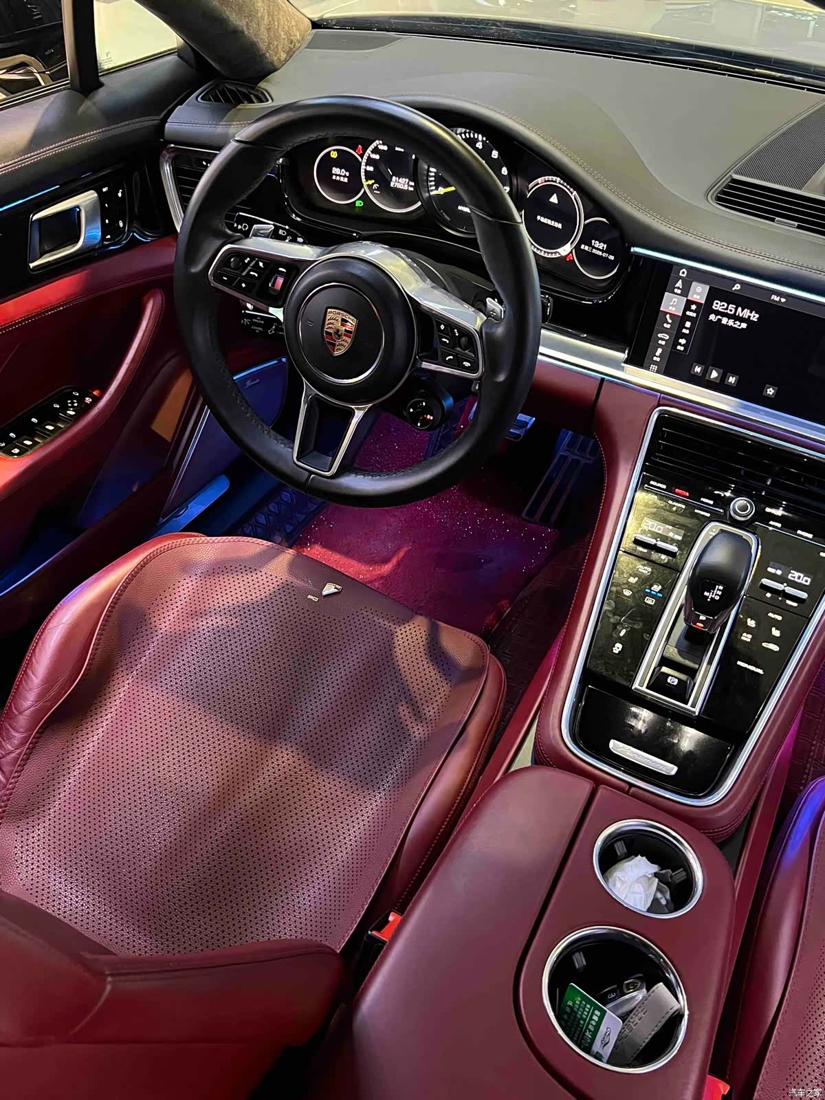 Porsche Panamera, 2018 11