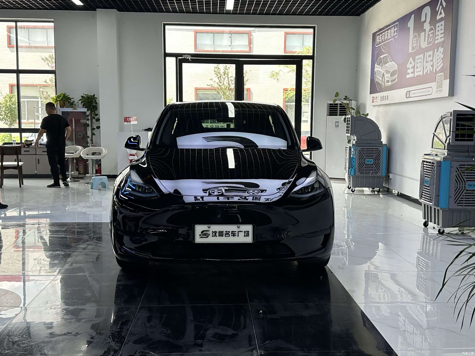 Tesla Model Y, 2023 2