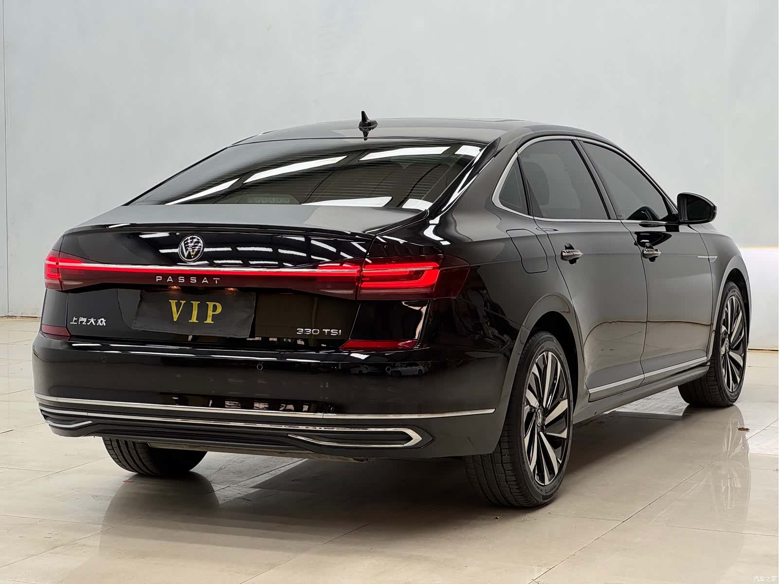Volkswagen Passat, 2023 7