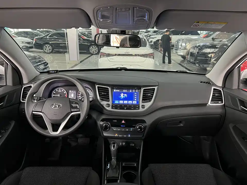 Hyundai Tucson