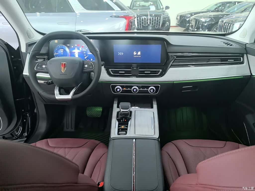 Hongqi HS5, 2025 10