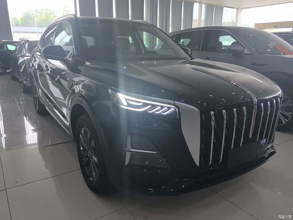 Hongqi HS5, 2025 4