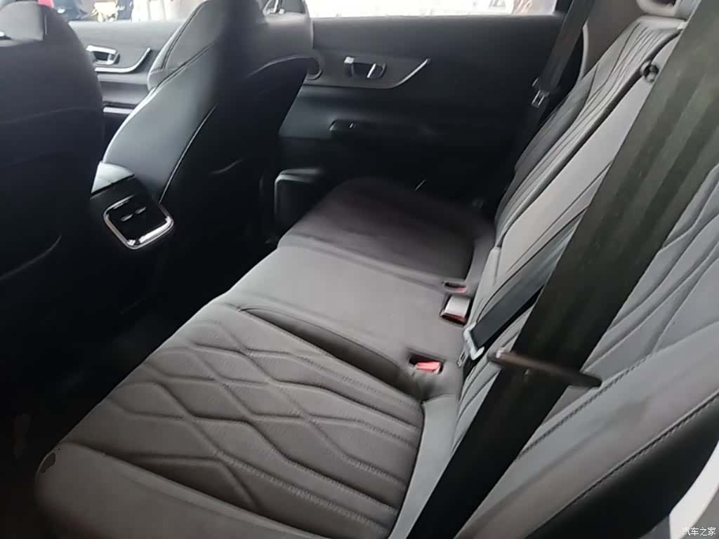 Chery Tiggo 8 Plus, 2025 13