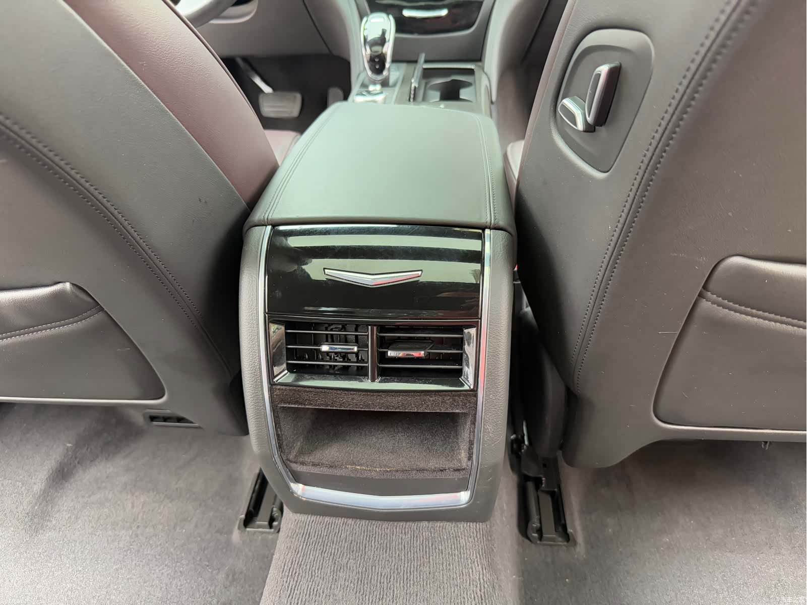 Cadillac CT6, 2023 33