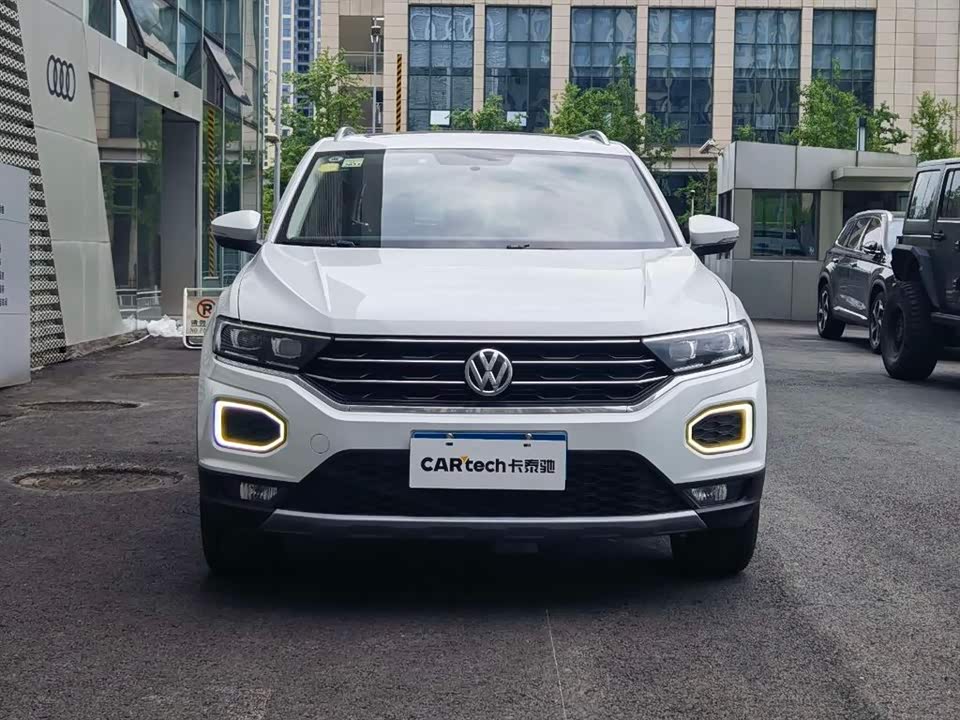 Volkswagen T-ROC exploring Songs