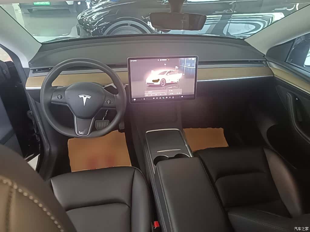 Tesla Model Y, 2022 10