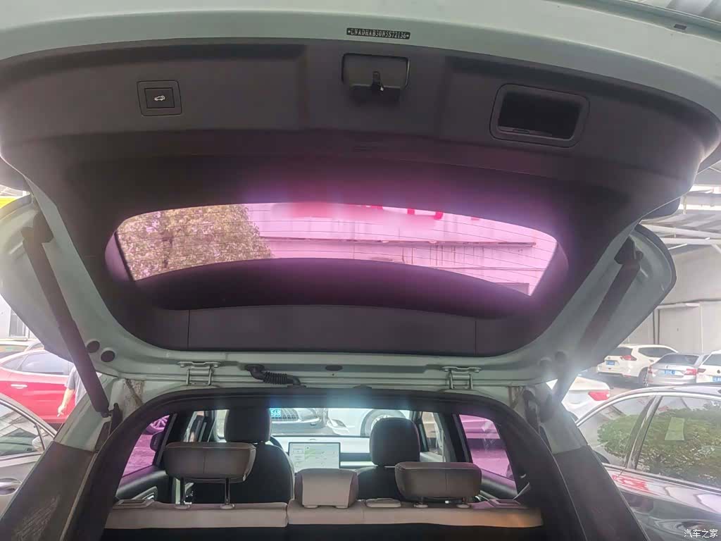 Aion Y, 2022 8