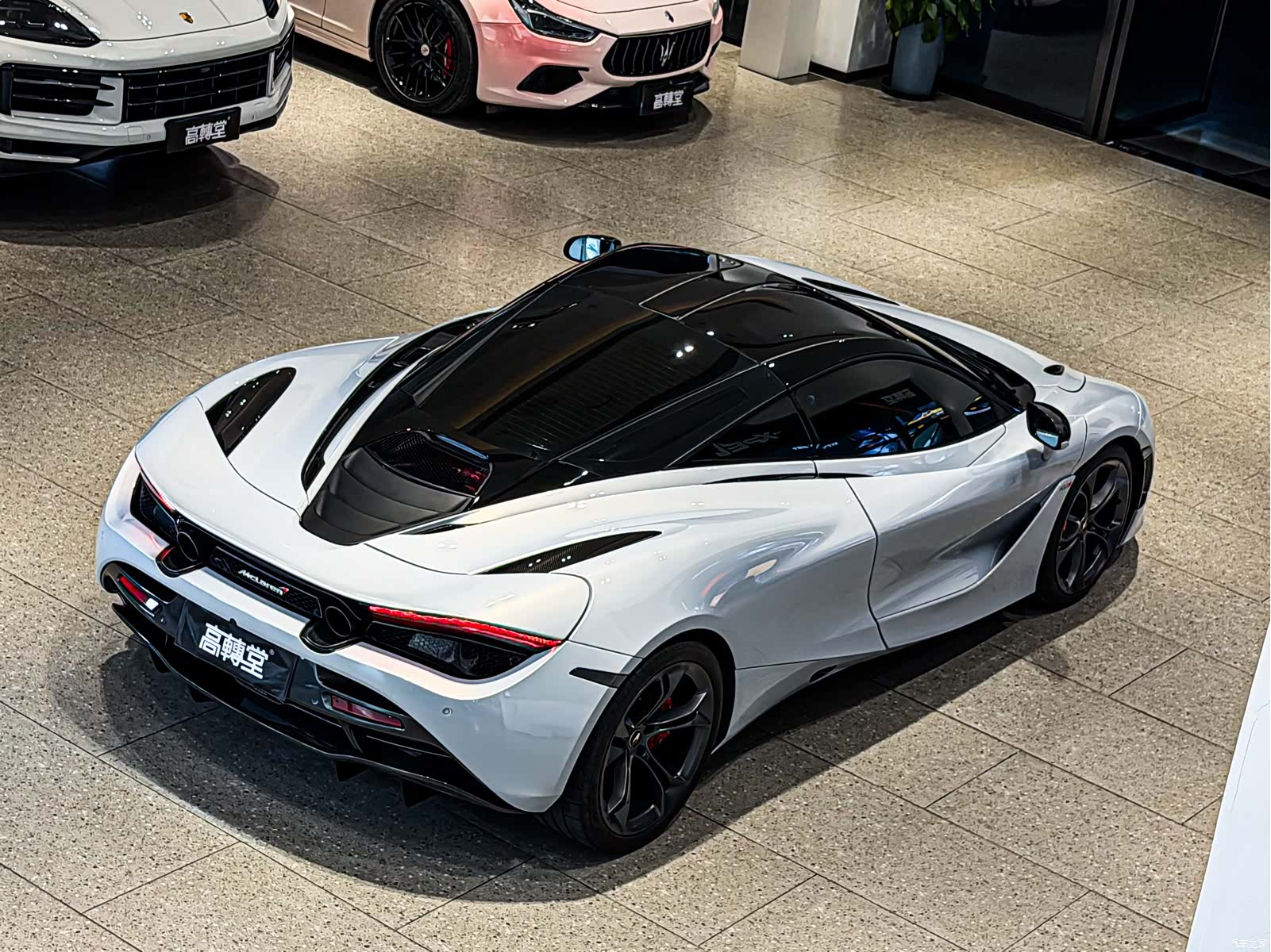 McLaren 720S, 2019 все фото