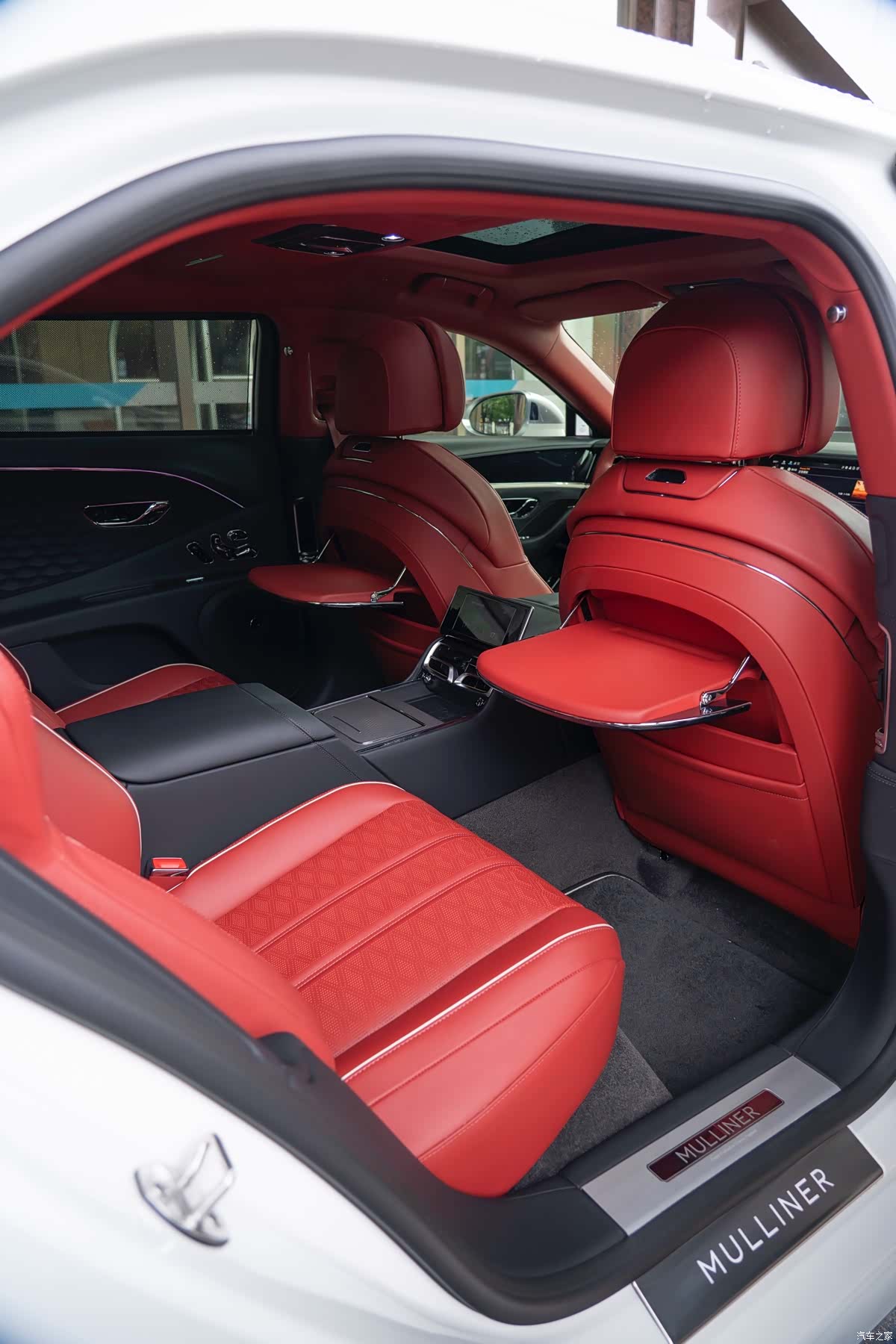 Bentley Flying Spur, 2025 22