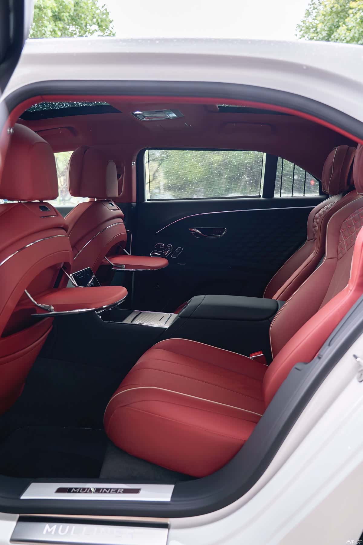 Bentley Flying Spur, 2025 19